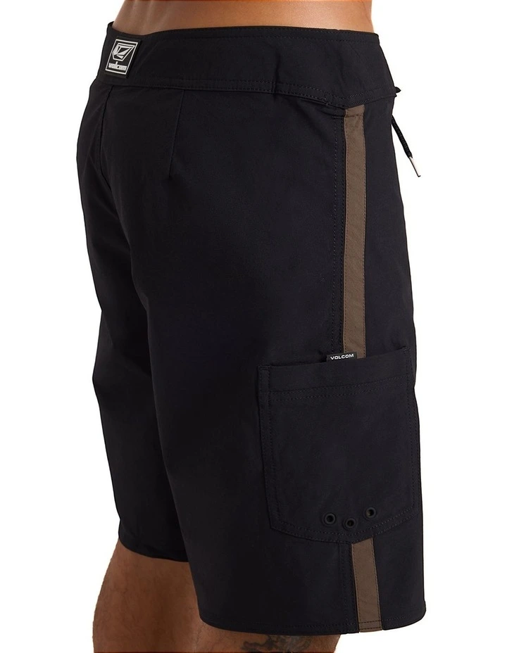 Command Liberator 20 Inch Boardshorts In Black image 4
