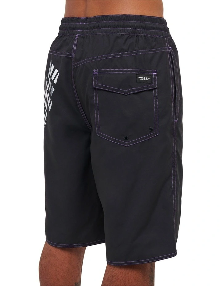 Reaper 21 Inch Volley Shorts In Black image 4