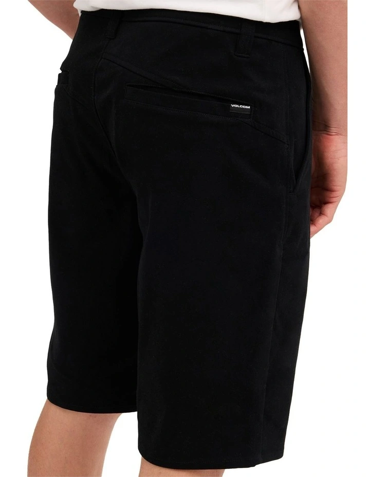 Unhinged Chino Shorts In Black image 4