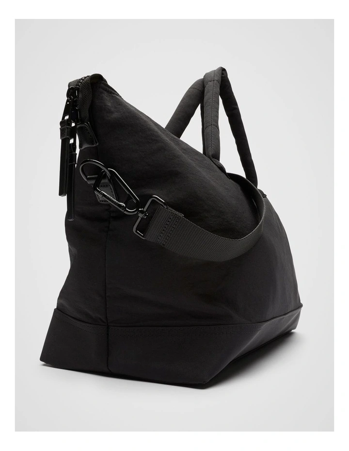 Mason Weekender in Black image 2