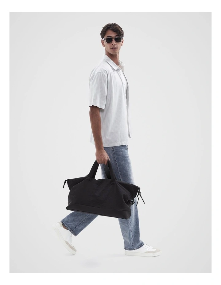 Mason Weekender in Black image 4