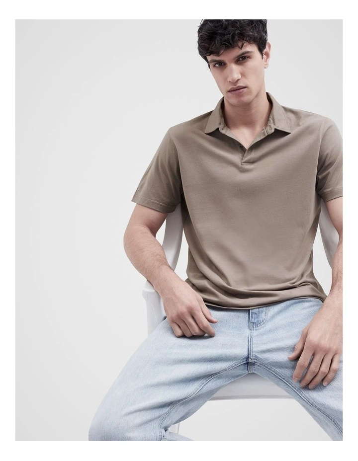 Casual Polo in Brown image 3