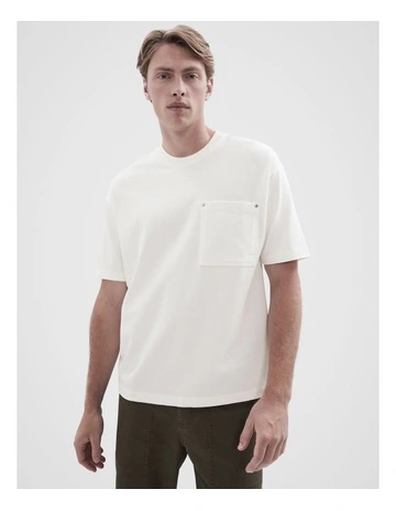 Pocket Oversized Fit T- shirt in White