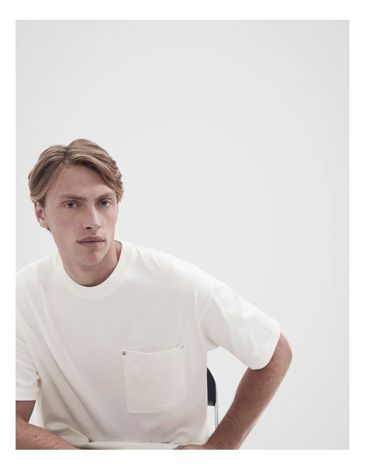 Pocket Oversized Fit T- shirt in White image 3