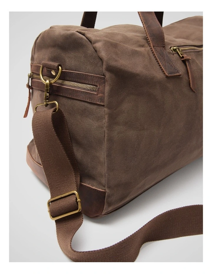 Leo Weekender image 2