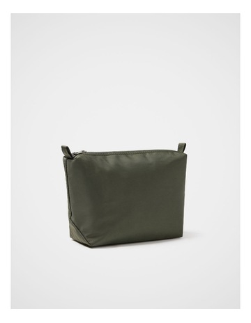 Khaki colour