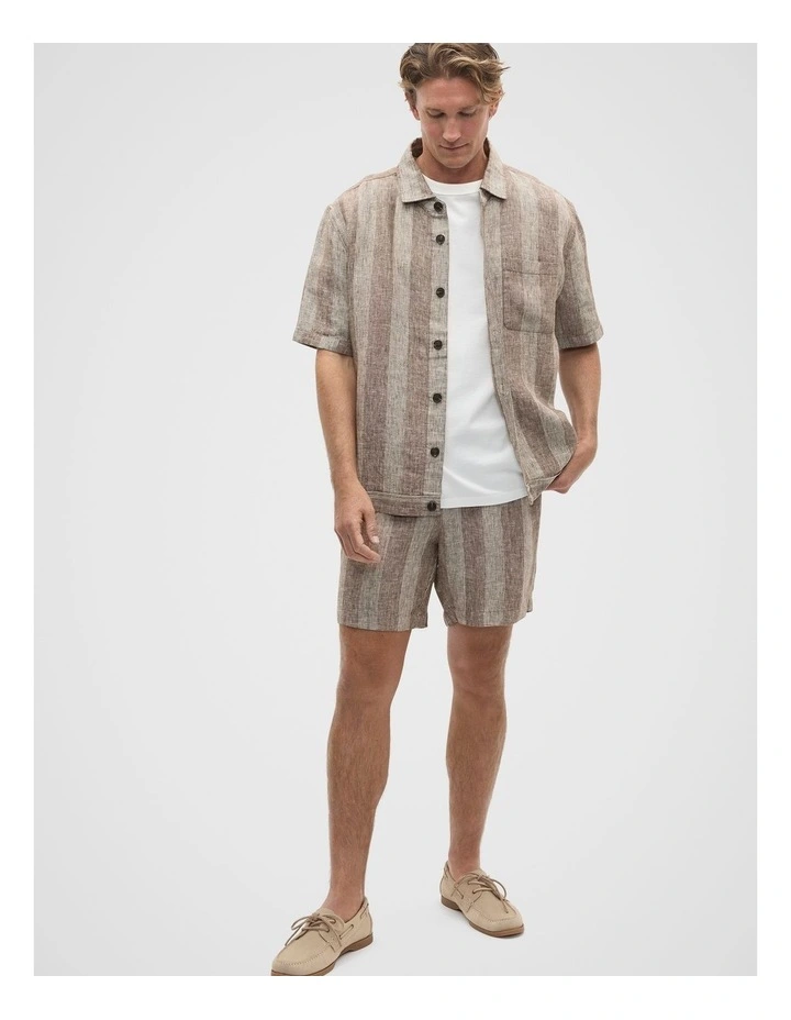 Boxy Linen Shirt in Cocoa image 3