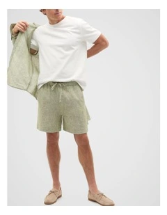Linen Pullon Short in Green Apple