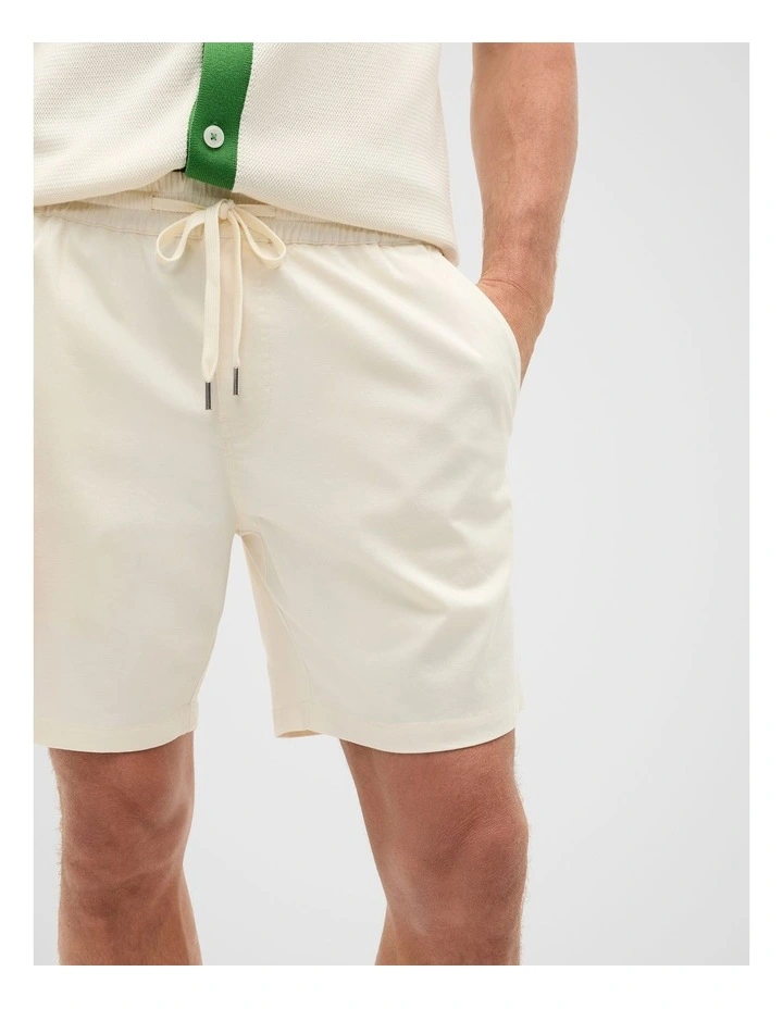 Twill Cotton Short in Off White image 3