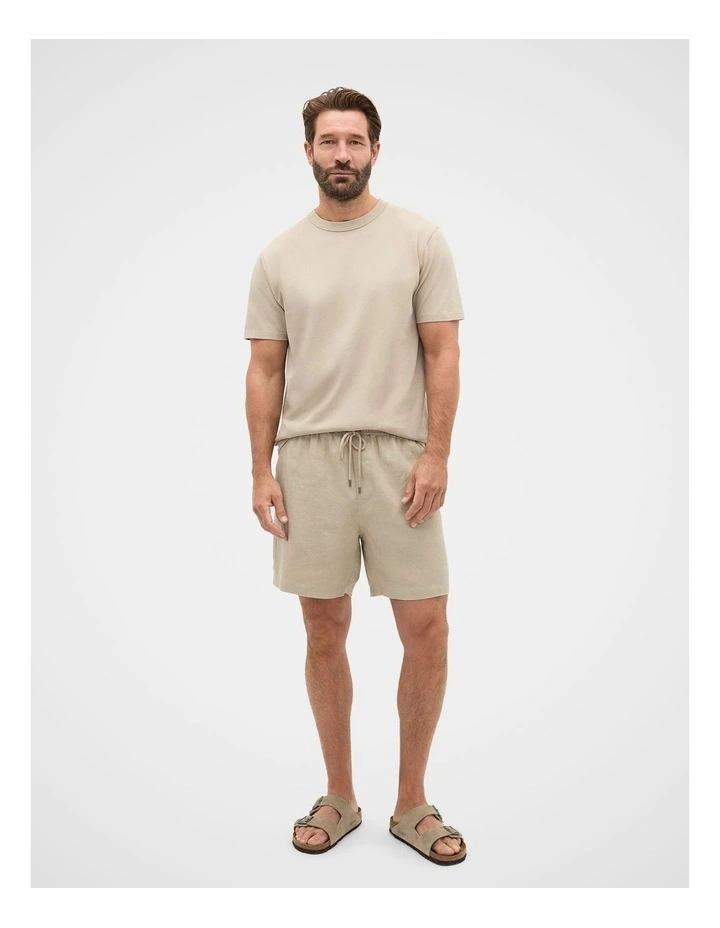 Pull On Linen Short image 4