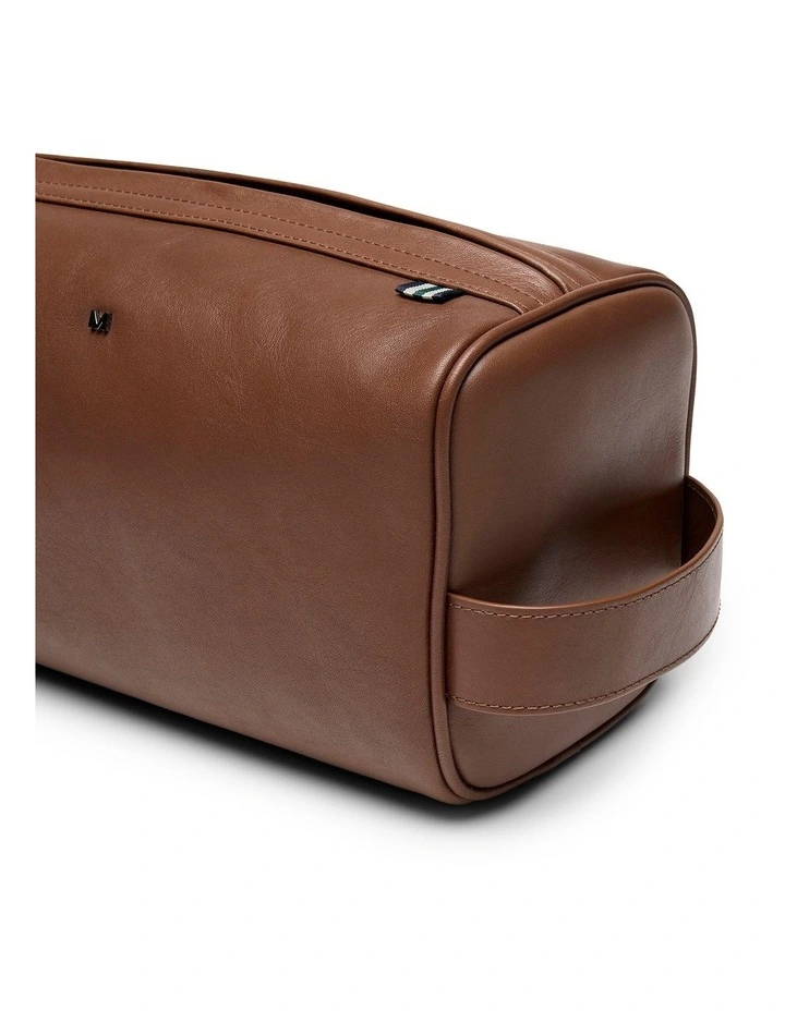 Hayden Leather Washbag in Tan image 4