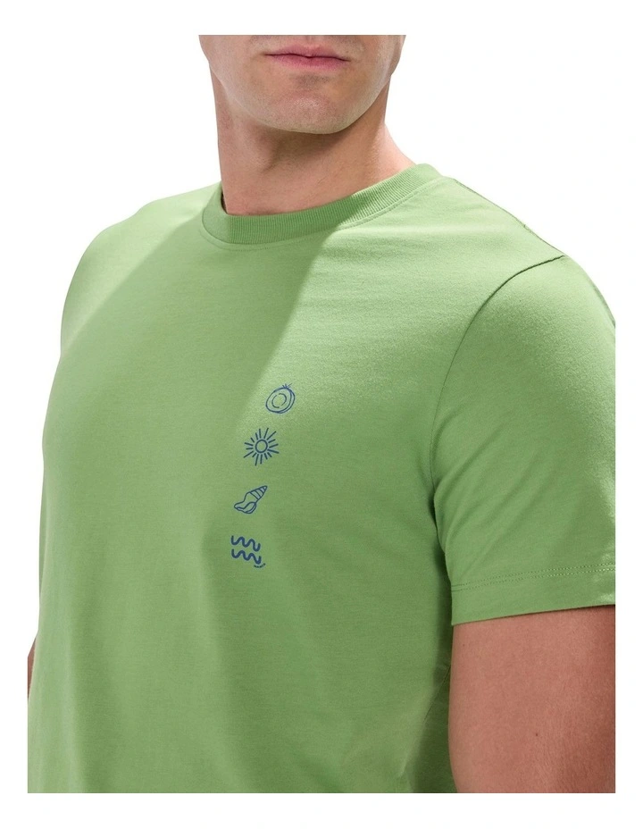 In The Sun Tee T-shirt in Green image 4