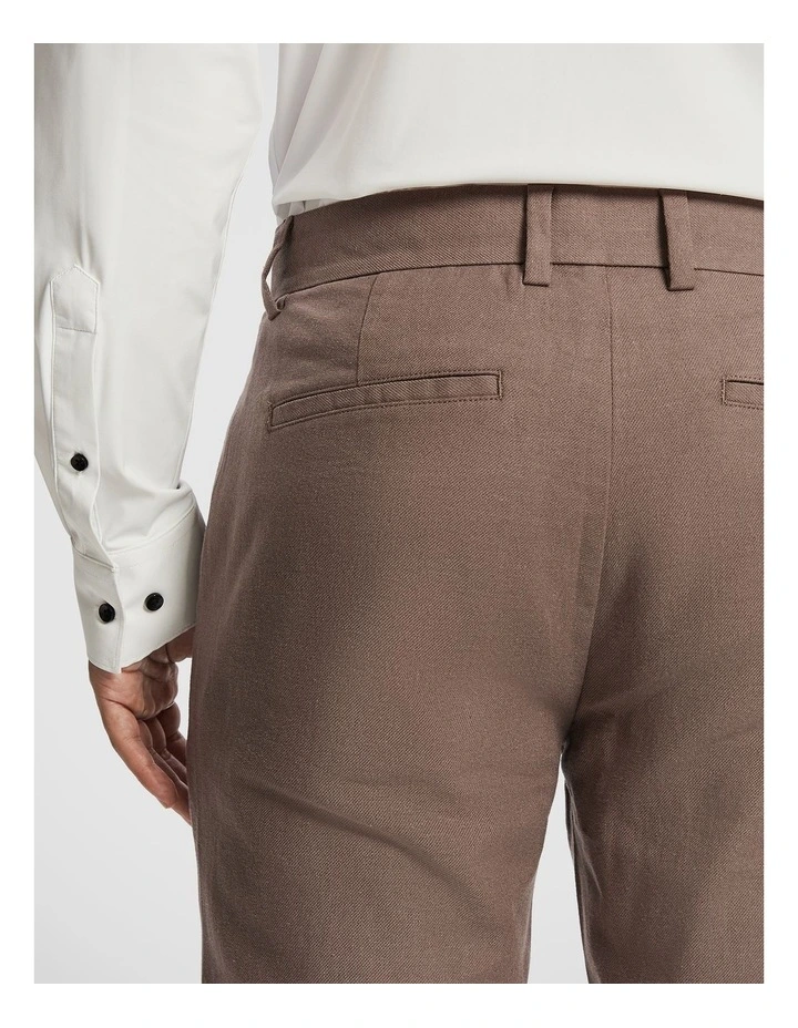 Amare Skinny Linen Blend Chino in Coffee image 4