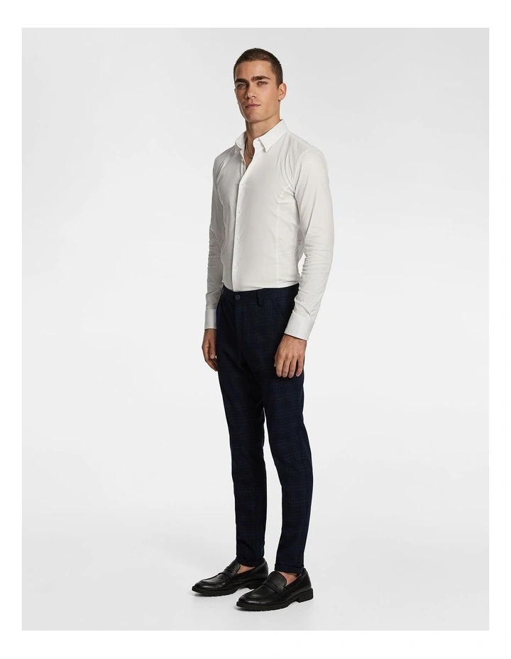 Alpa Skinny Chino in Navy image 5