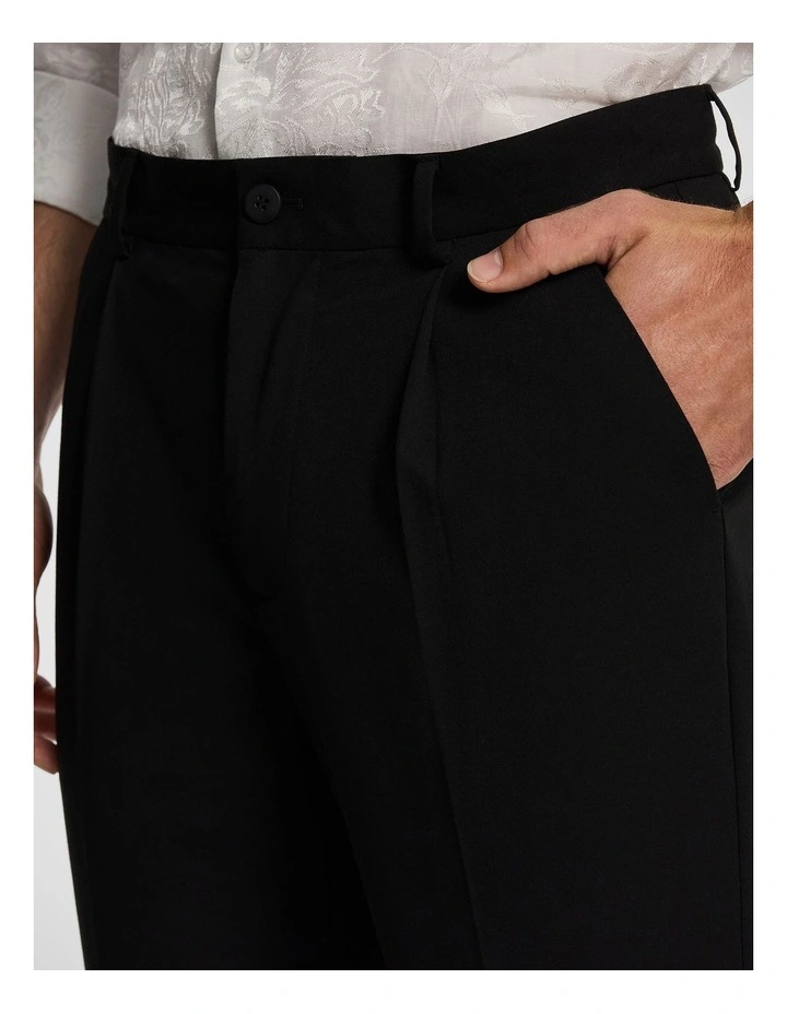 Reid Tapered Chino in Black image 4