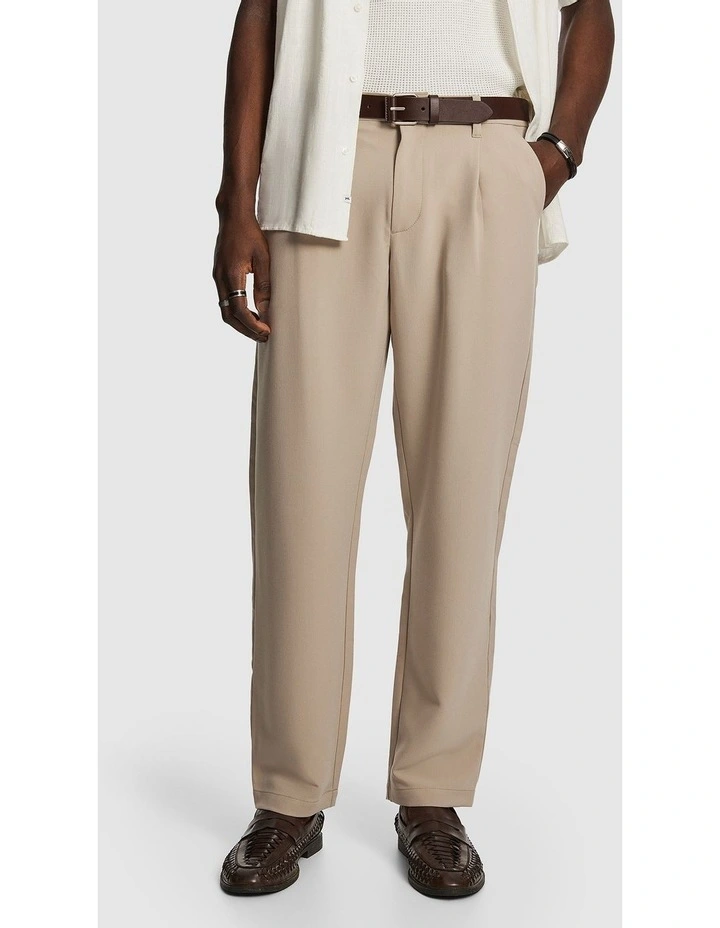 Amir Wide Chino in Natural image 1