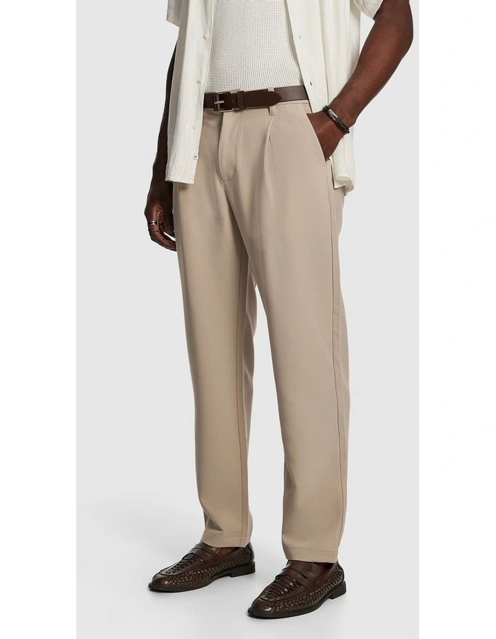 Amir Wide Chino in Natural image 3