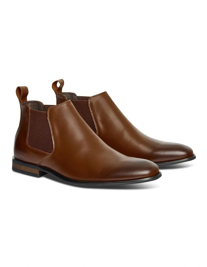New York Chelsea Boot in Brown image 4