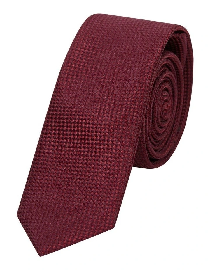 Elias Textured 5 Cm Width Tie in Burgundy image 1
