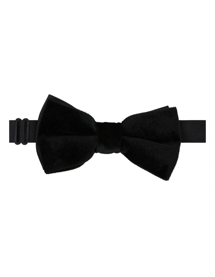 Sinatra Velvet Bowtie in Black image 1