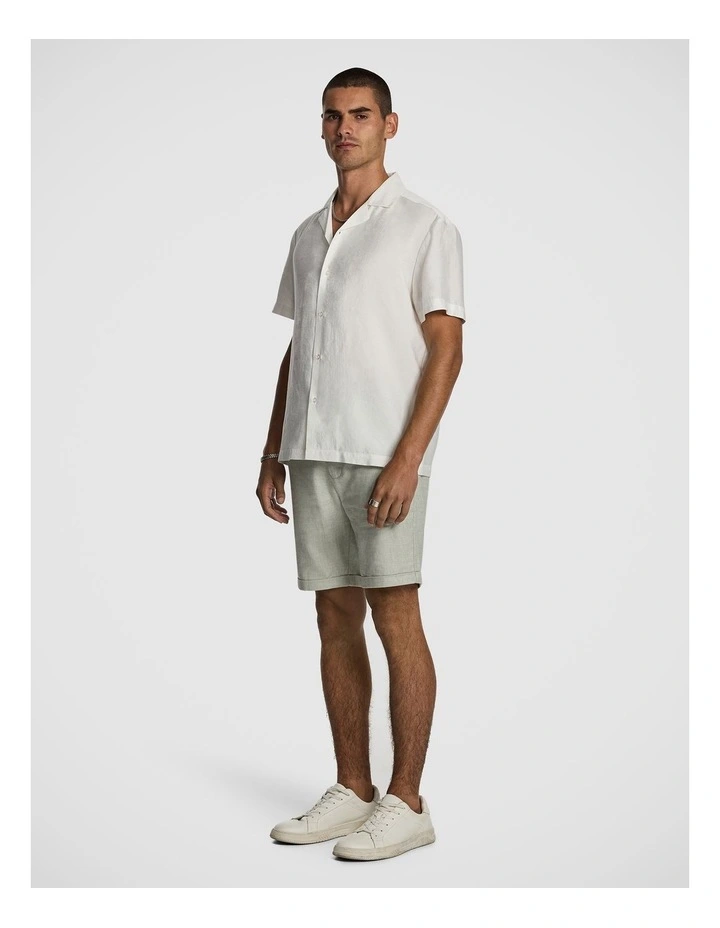 Panama Linen Chino Short in Sage image 5