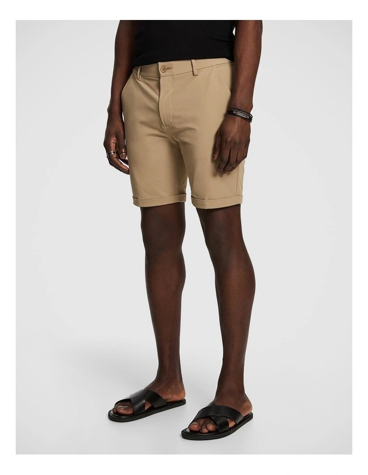 Performance Stretch Short in Natural image 3