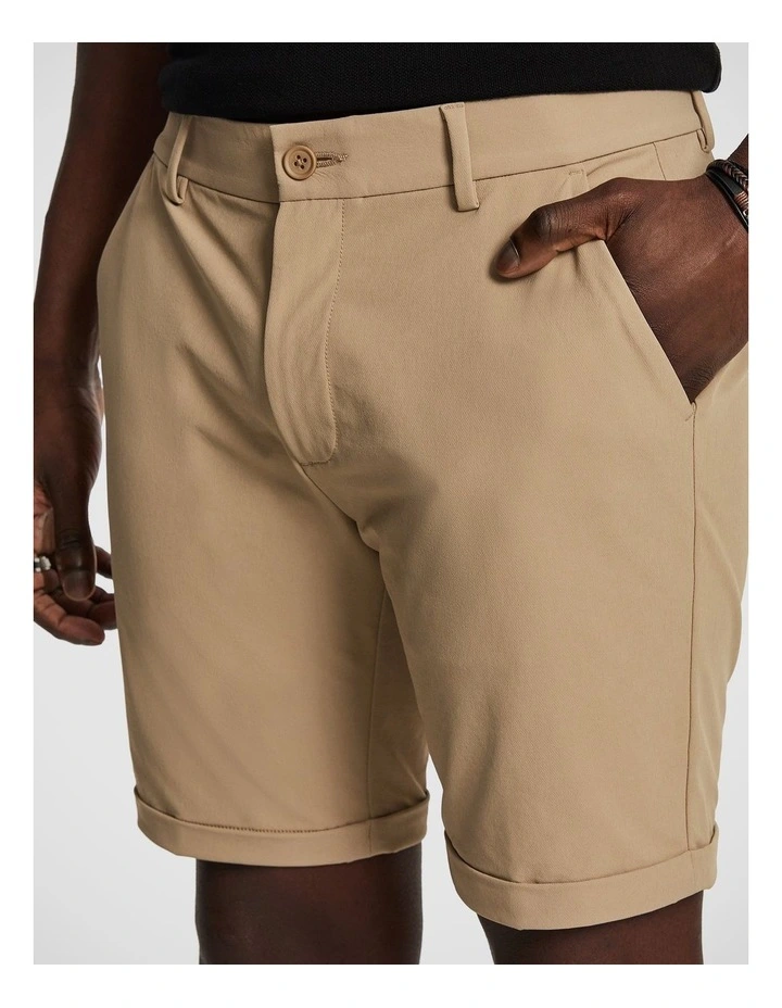 Performance Stretch Short in Natural image 4