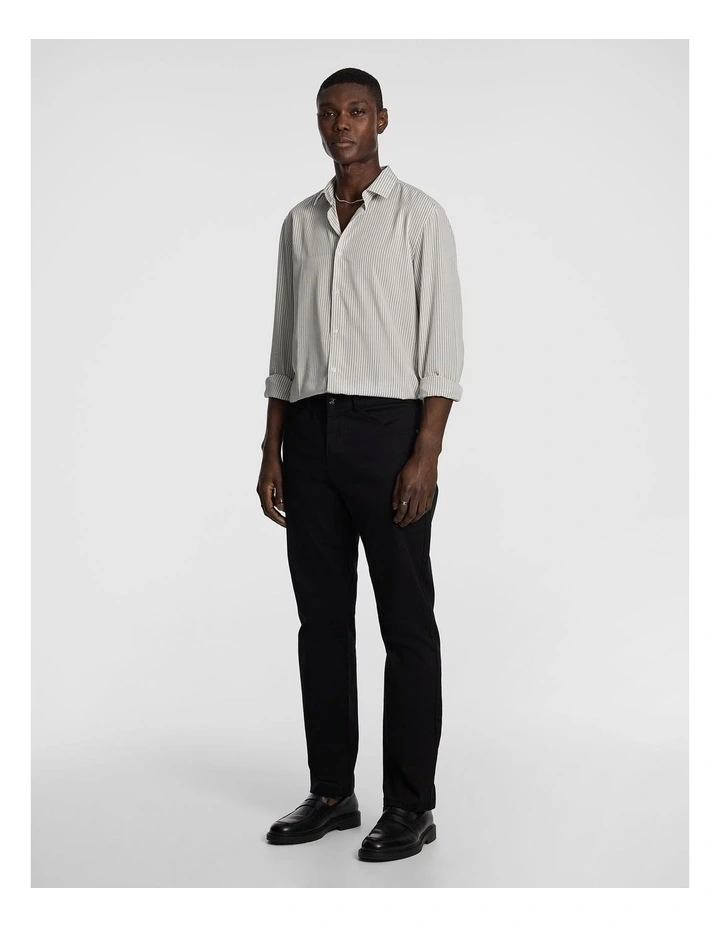 Bronson Straight Chino in Black image 5