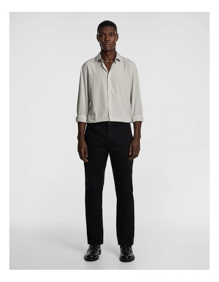 Bronson Straight Chino in Black image 6