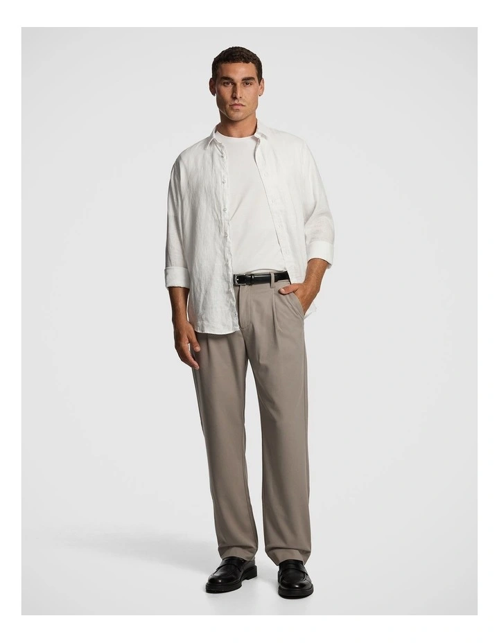 Lennox Wide Chino in Stone image 6