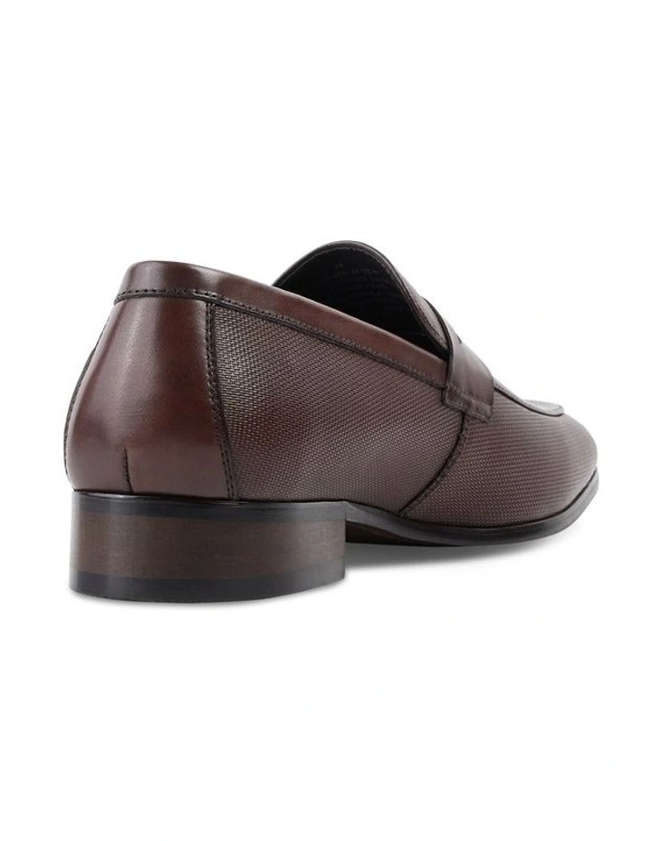 Beau Textured Leather Loafer in Chestnut image 2