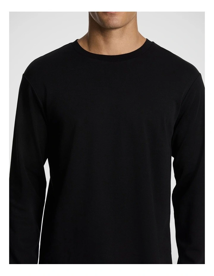 Zander Long Sleeve Tee in Black image 3