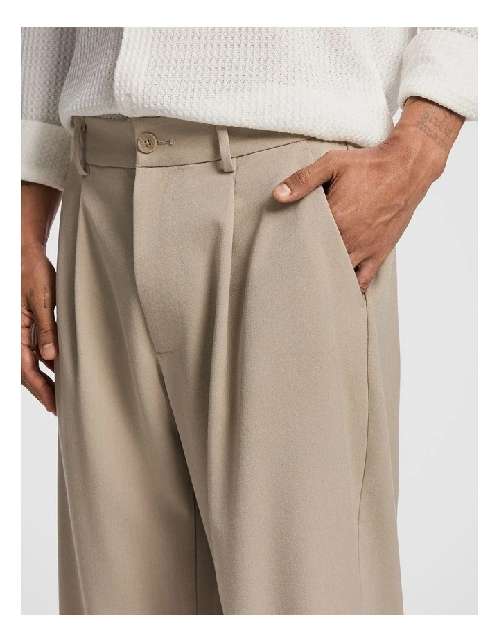 Brooks Pleated Wide Chino in Natural image 3