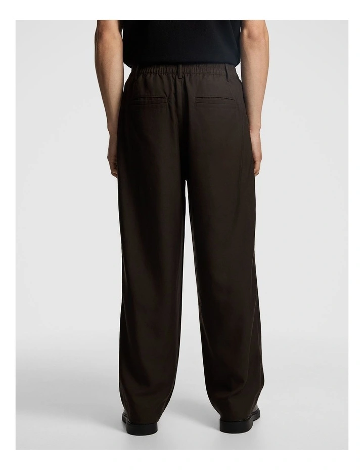 Adam Lyocell Linen Blend Chino in Chocolate image 3