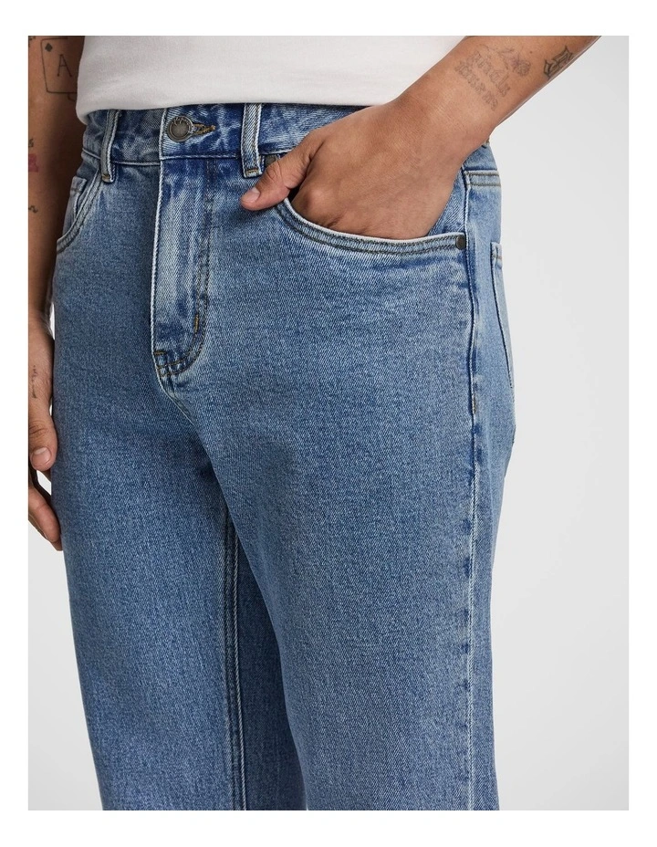 Spike Straight Jean in Mid Wash image 3