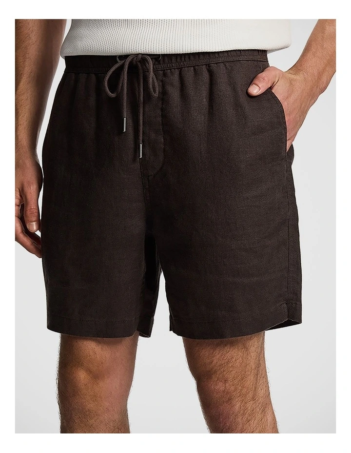 Manta Pure Linen Short in Chocolate image 4
