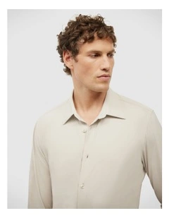 Slim Travel Shirt in Natural
