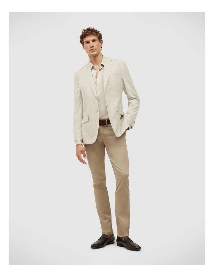 Slim Travel Shirt in Natural image 3