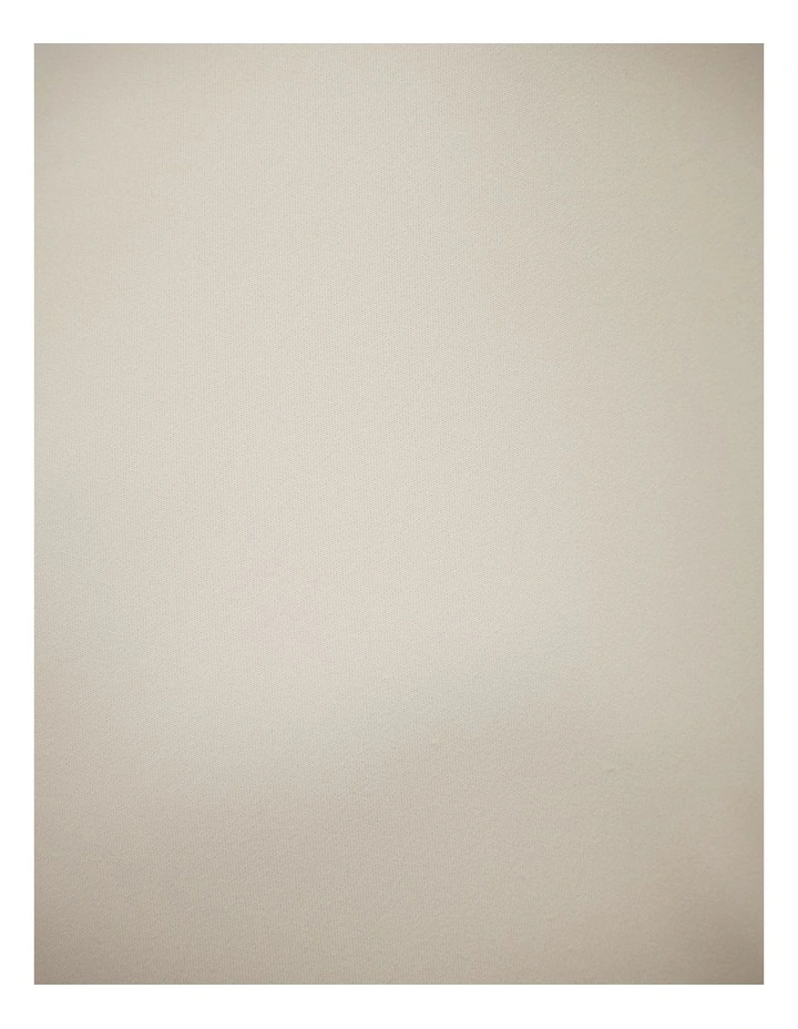 Slim Travel Shirt in Natural image 7