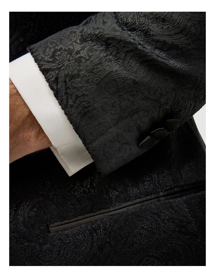 Embossed Paisley Black Tie Tuxedo in Black image 6