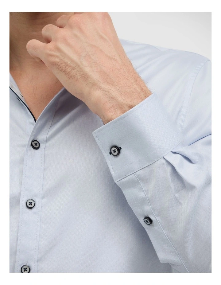 Accent Stretch Long Sleeve Shirt in Light Blue image 6