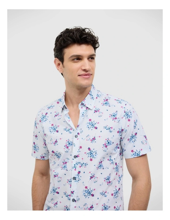 Bouquet Floral Short Sleeve Shirt in Magenta image 4