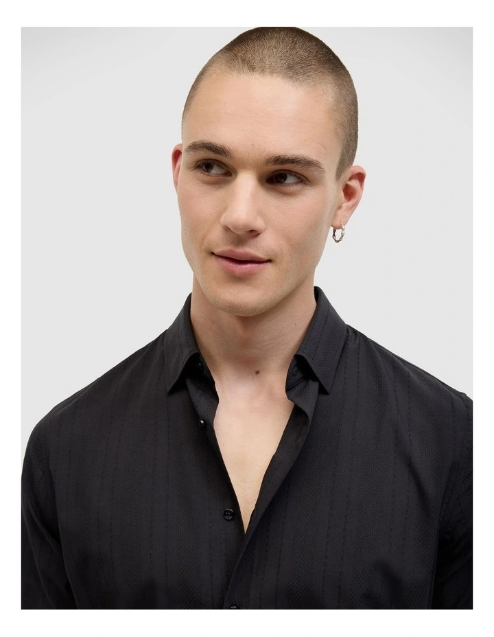 Taylor Short Sleeve Shirt in Black image 4