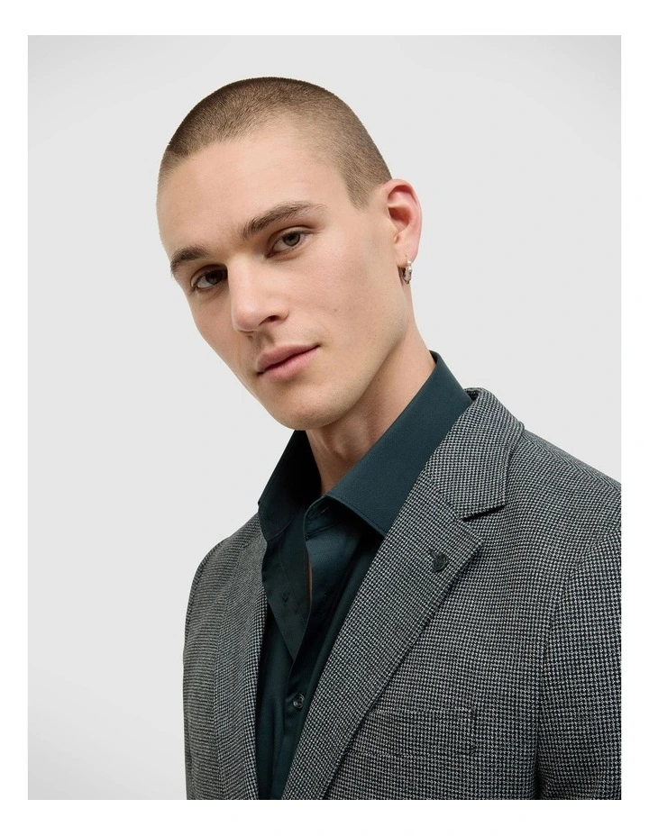 James Textured Two-toned Blazer in Dark Khaki image 4