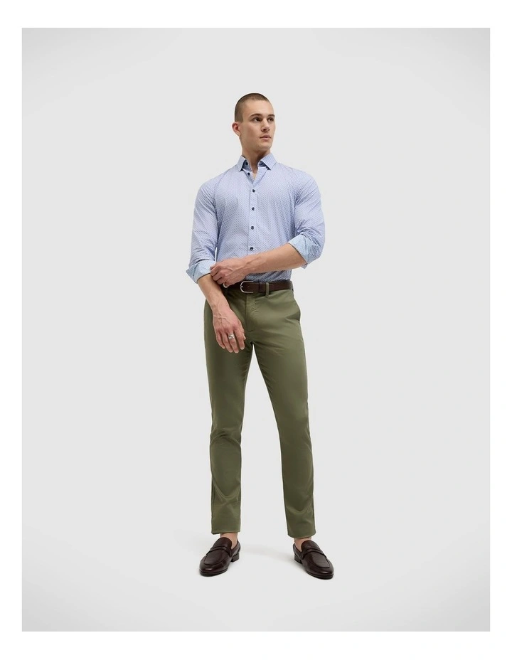 Reeves Geo Long Sleeve Shirt in White/navy image 3