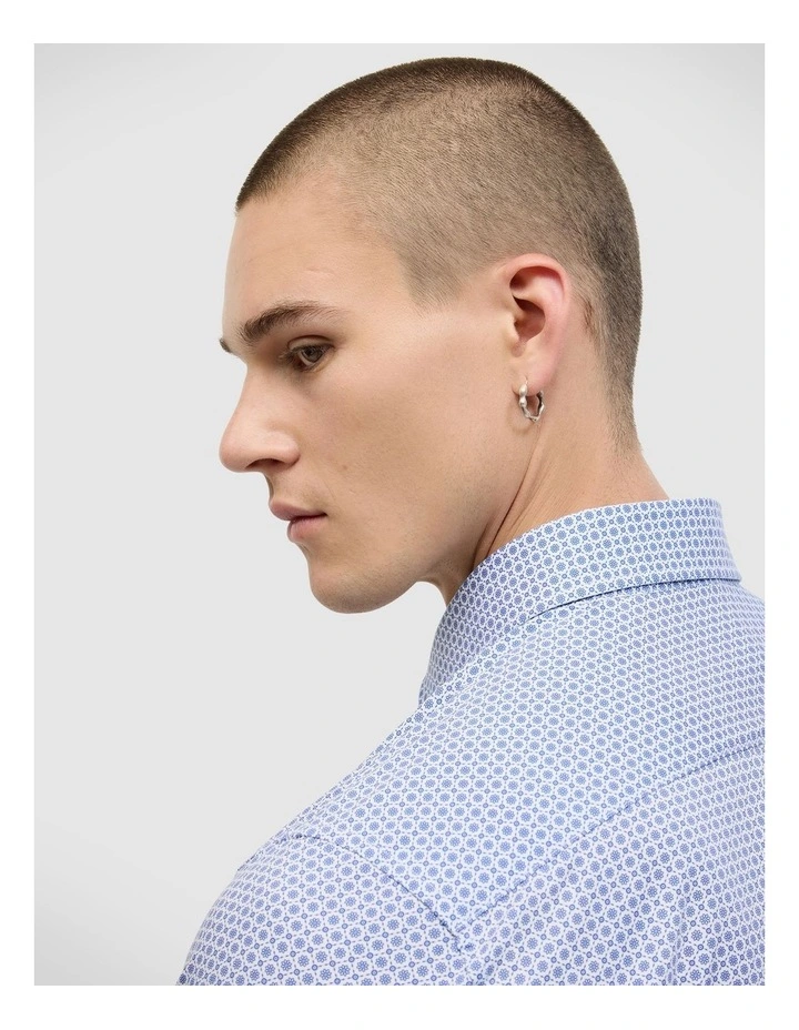 Reeves Geo Long Sleeve Shirt in White/navy image 6