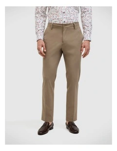 Lincoln Everyday Pant in Latte