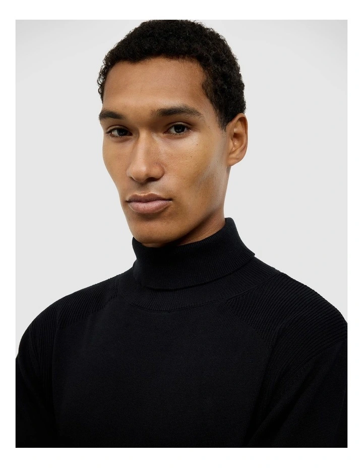 Cosmo Chenille Crew Knit in Black image 4