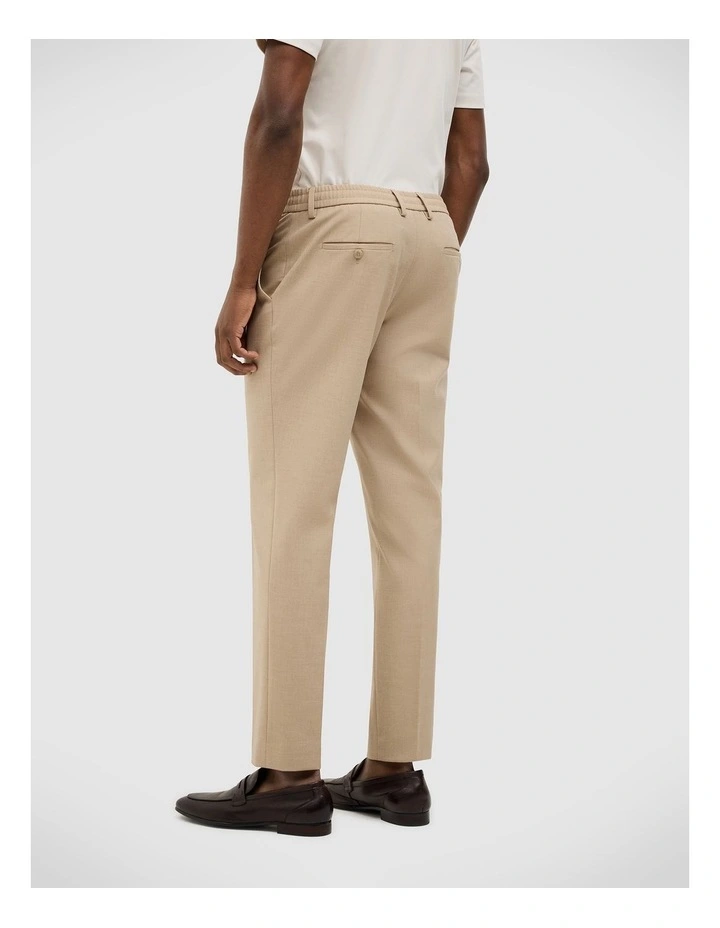 Lincoln Everyday Pant in Tan image 4