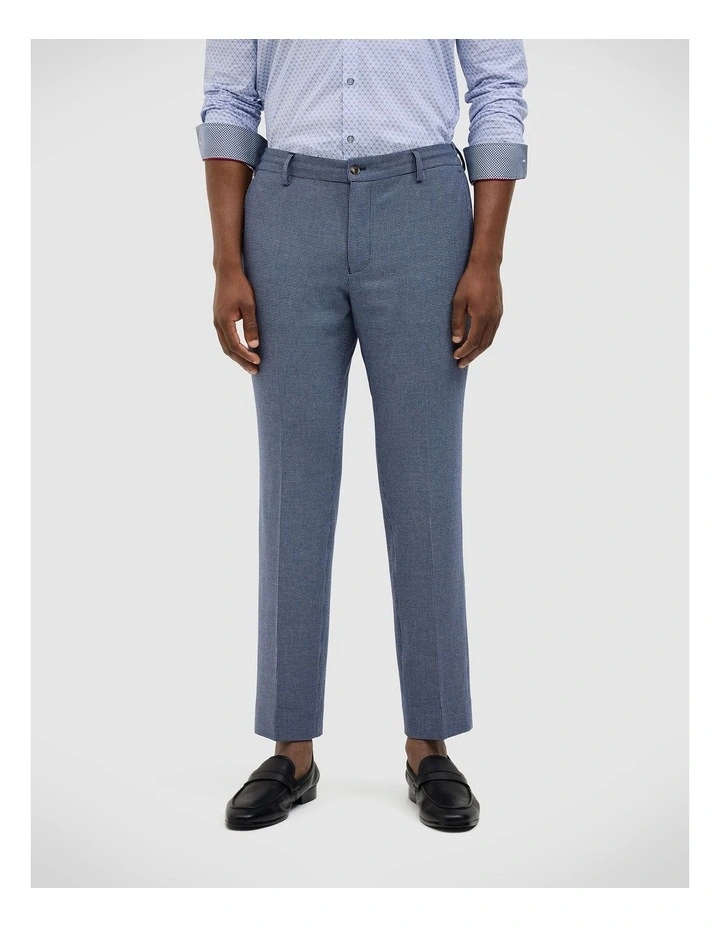 Lincoln Everyday Pant in Blue image 3